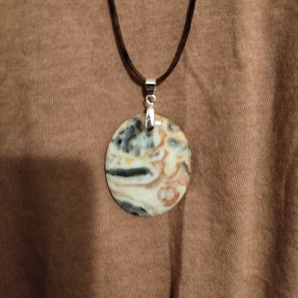 Banded Agate Necklace - Picture 1 of 3